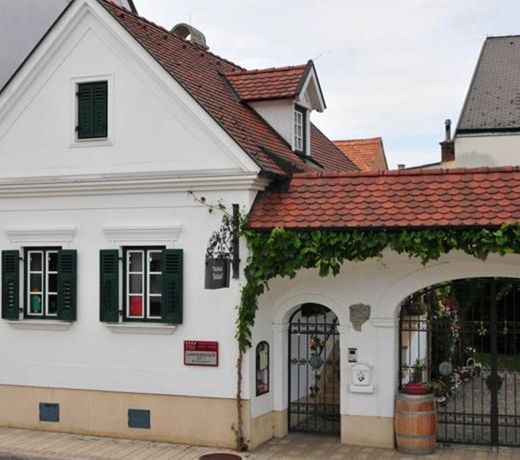 WEINGUT REBHOF SOMMER