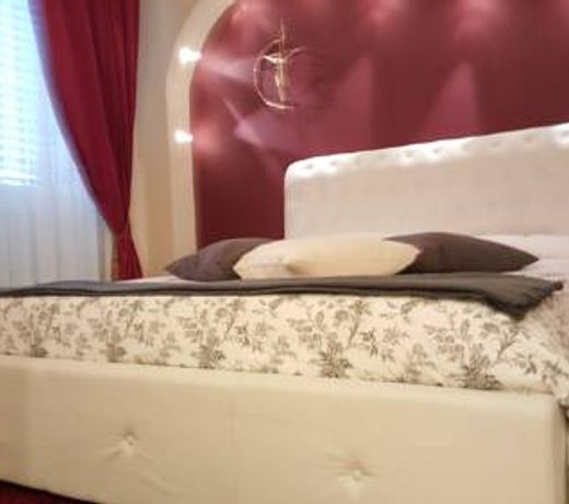 B&B Euthalia