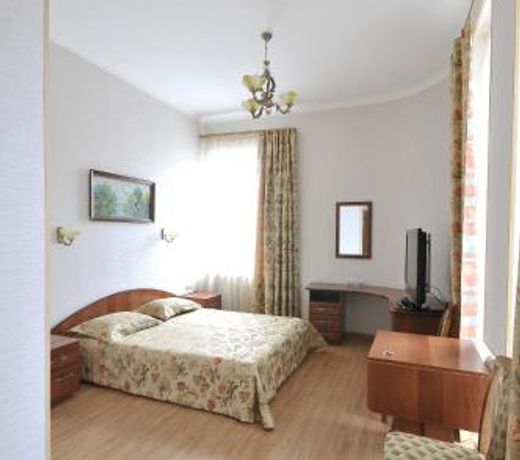 Kadgaron Hotel