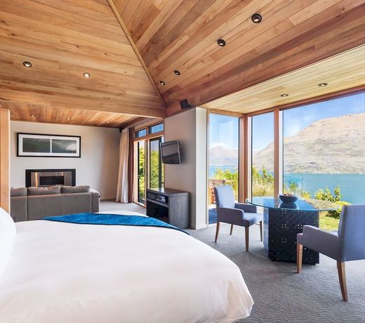 Azur Lodge
