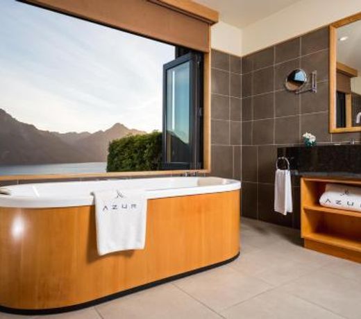Azur Lodge