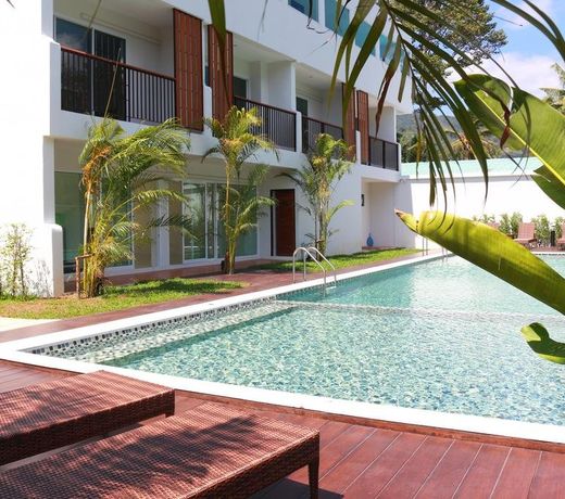 Crystal Lamai Hotel