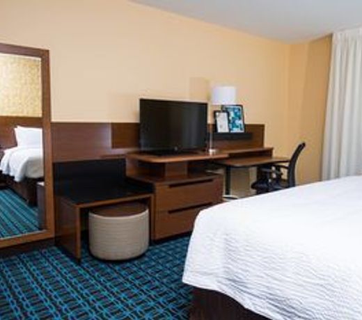 Fairfield Inn & Suites by Marriott Lincoln Southeast
