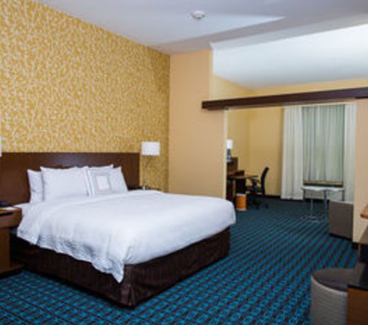 Fairfield Inn & Suites by Marriott Lincoln Southeast