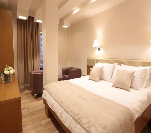 Hotel Queen