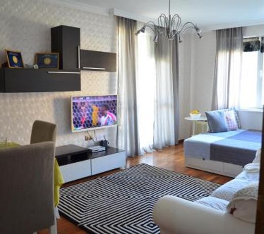 Apartment 3 In Complex Splendid