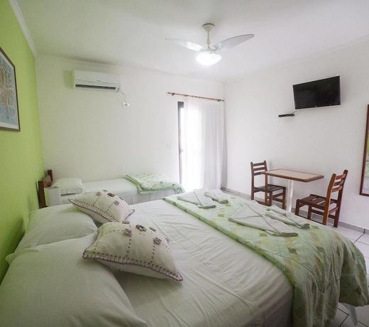 Pris Hotel