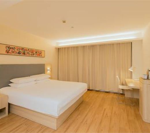 Hanting Express Baotou East Railway Station