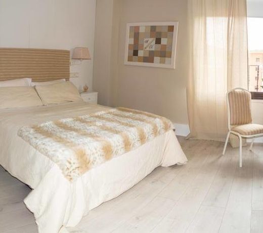 Ares Hotel