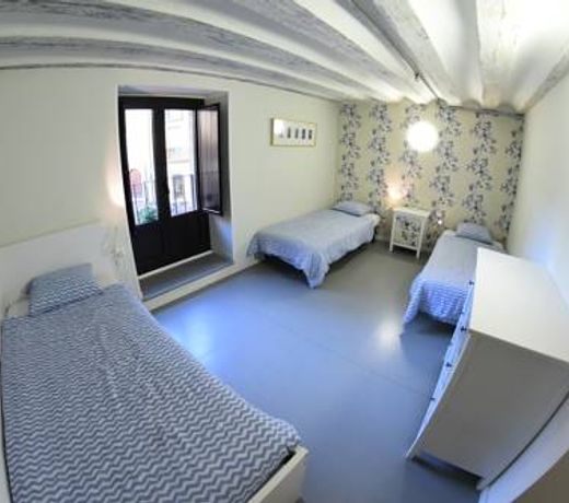 Plaza Catedral hostel