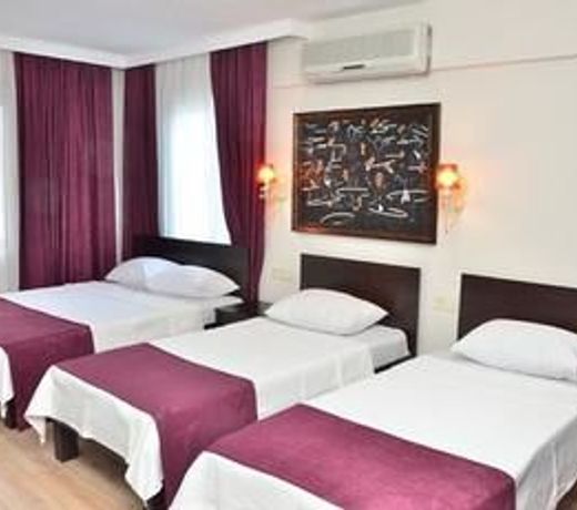 Club Herakles Hotel