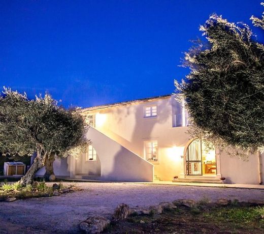 Zahir Country House Hotel