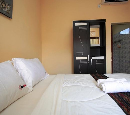 RedDoorz @ Puri Gerenceng Tuban
