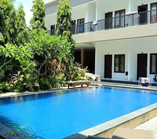 RedDoorz @ Raya Seminyak