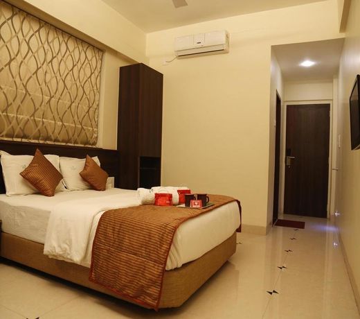 OYO 2726 Hotel Elegant
