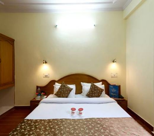 OYO 1590 Hotel Hari Palace