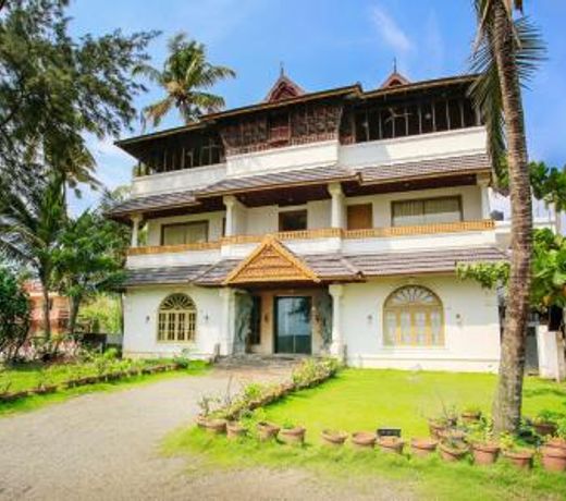 Esha Heritage Inn