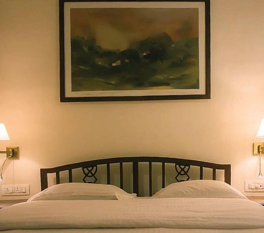 Krisna All Suite Stay