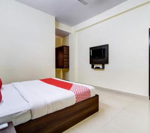 Collection O 28716 Aditya Residency