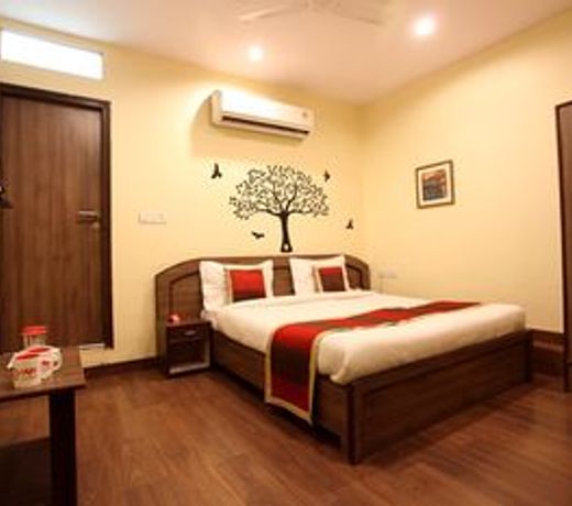 OYO 2206 Hotel Rajawat Manor