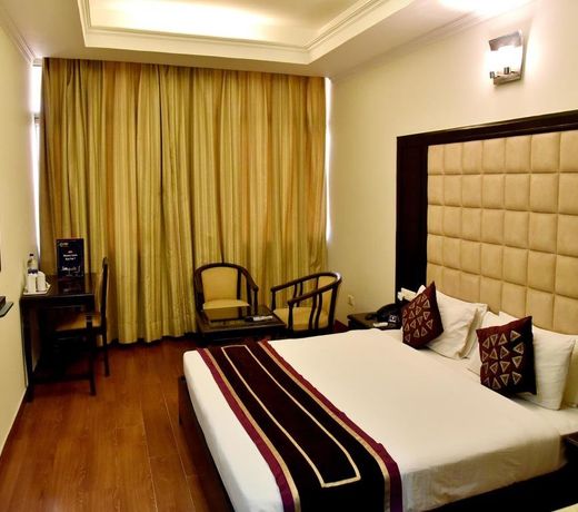 OYO 2148 Hotel Metro 43