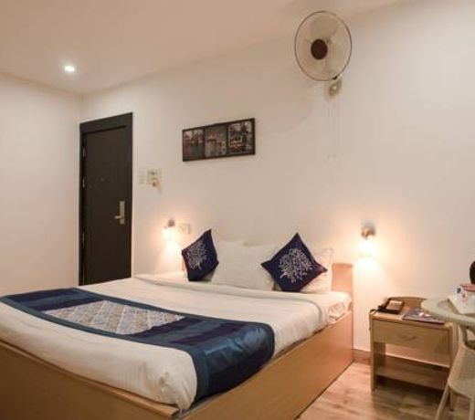OYO 2794 Hotel Plaza Inn