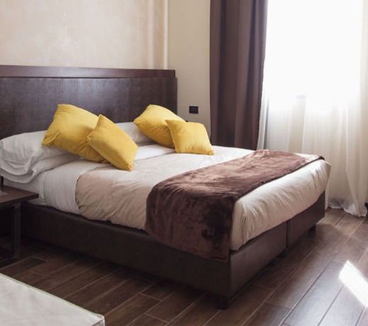 Arena Luxury Rooms