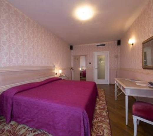 Hotel Catullo