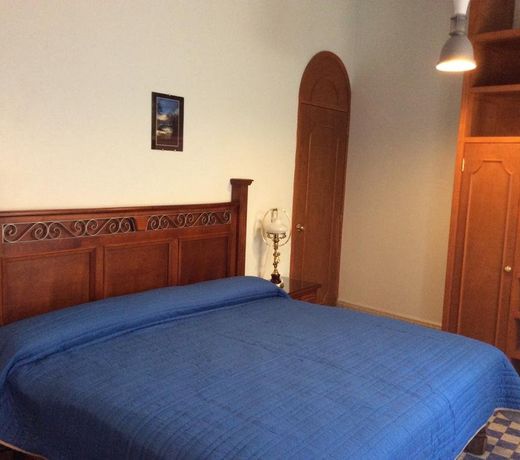 Hotel Rocinante