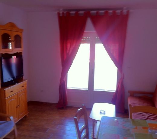 Apartmentos Tesy II