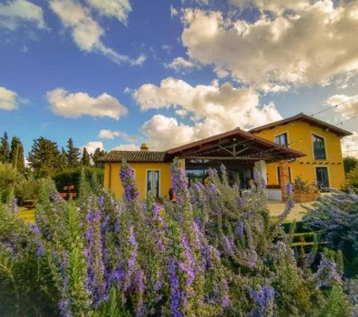 Country House Erba Regina
