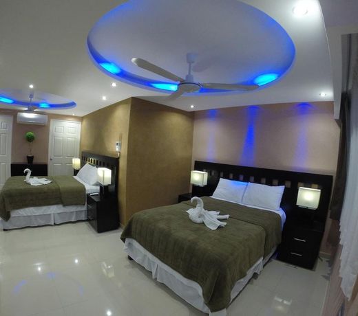 Hotel & Suites Country
