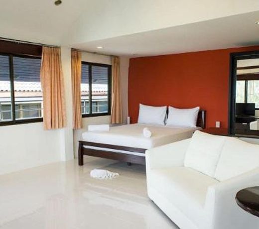 Baan Natacha Beachfront Guesthouse
