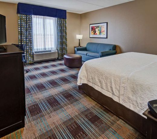 Hampton Inn & Suites Clarksville