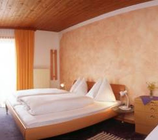 Pension Wieser "Baschtlmai"