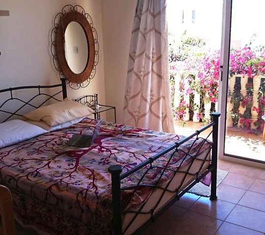 Avlida Hotel