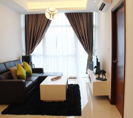 Paragon Serviced Suites @ Straits View
