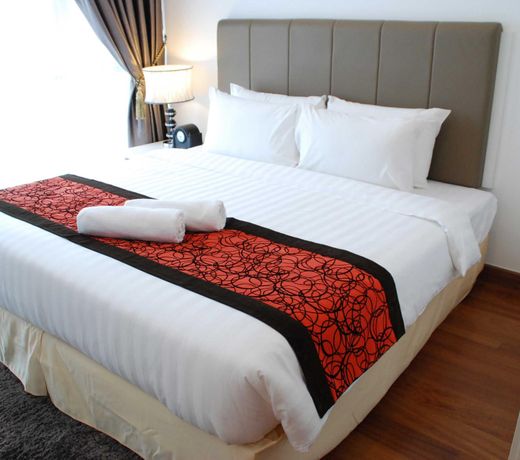 Paragon Serviced Suites @ Straits View