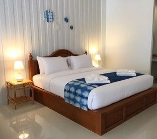 Baan Iyara Boutique City Hotel Nan