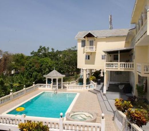 The Royal Kensington 5BR Villa