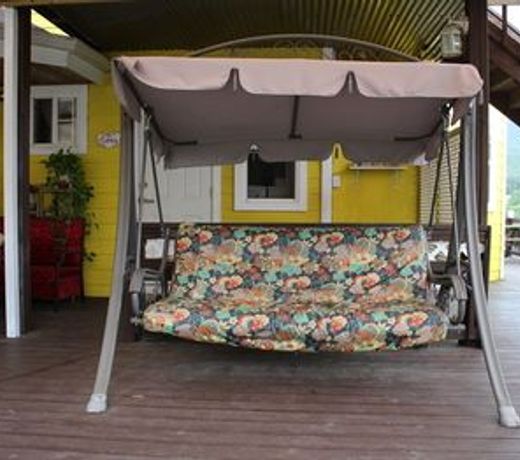 Yellow star Pension