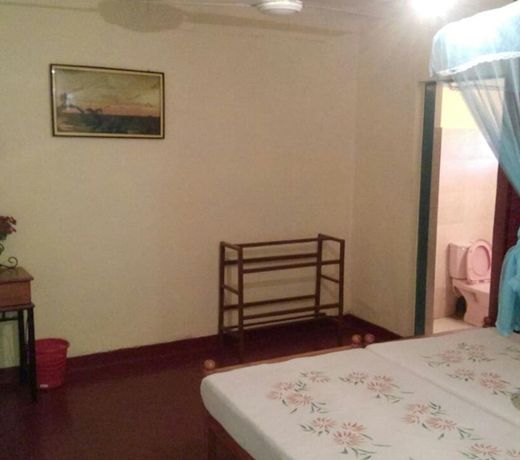 Indrani Inn Tourist Rest