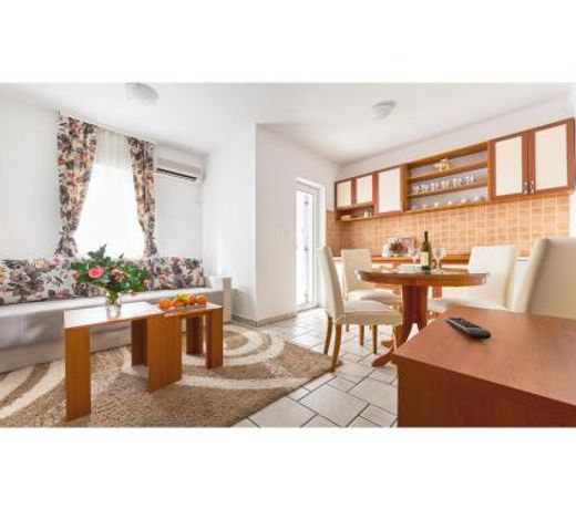 Blue Mare Apartment