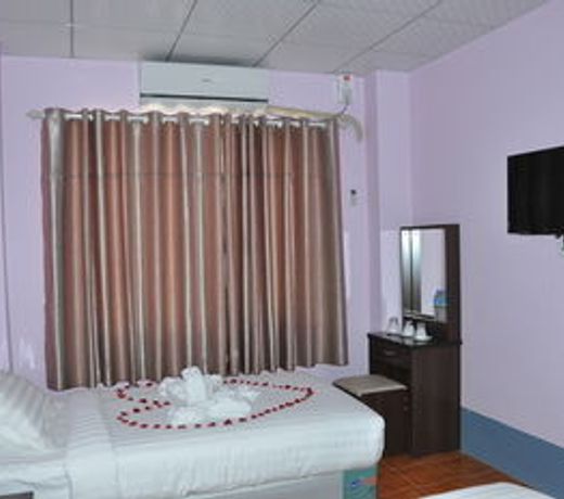 Man Shwe Li Hotel