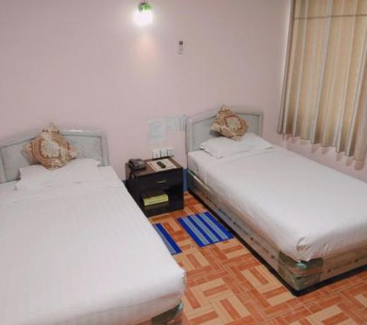 Man Shwe Li Hotel