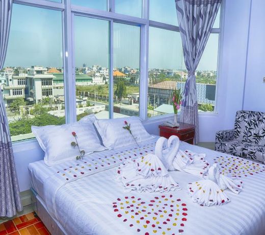 Shwe Hnin Si Hotel