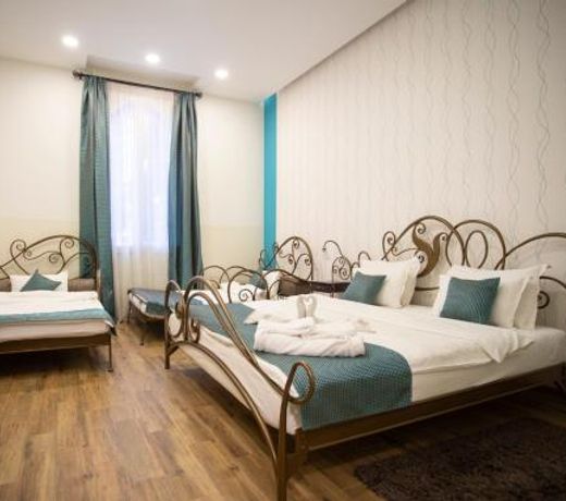 Hotel DUM