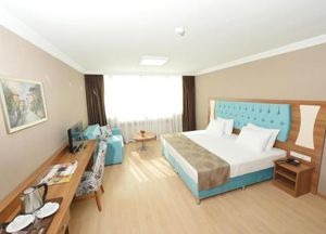Golden Lounge Hotel