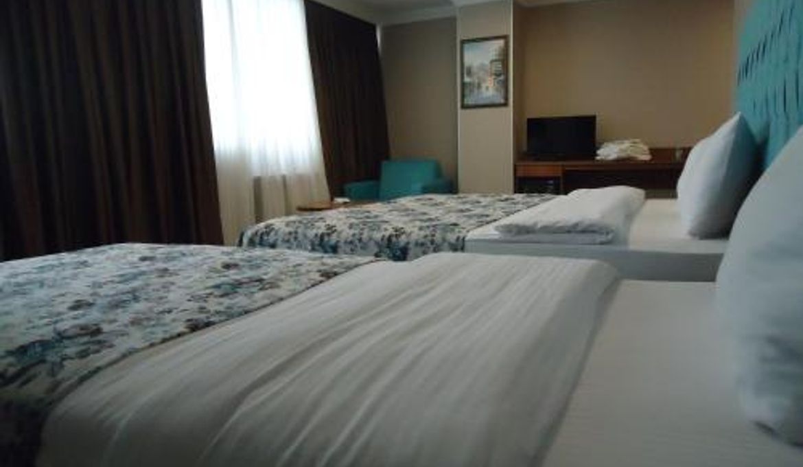 Golden Lounge Hotel