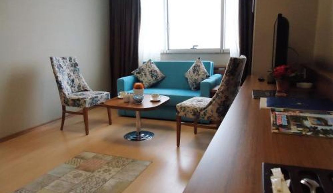Golden Lounge Hotel